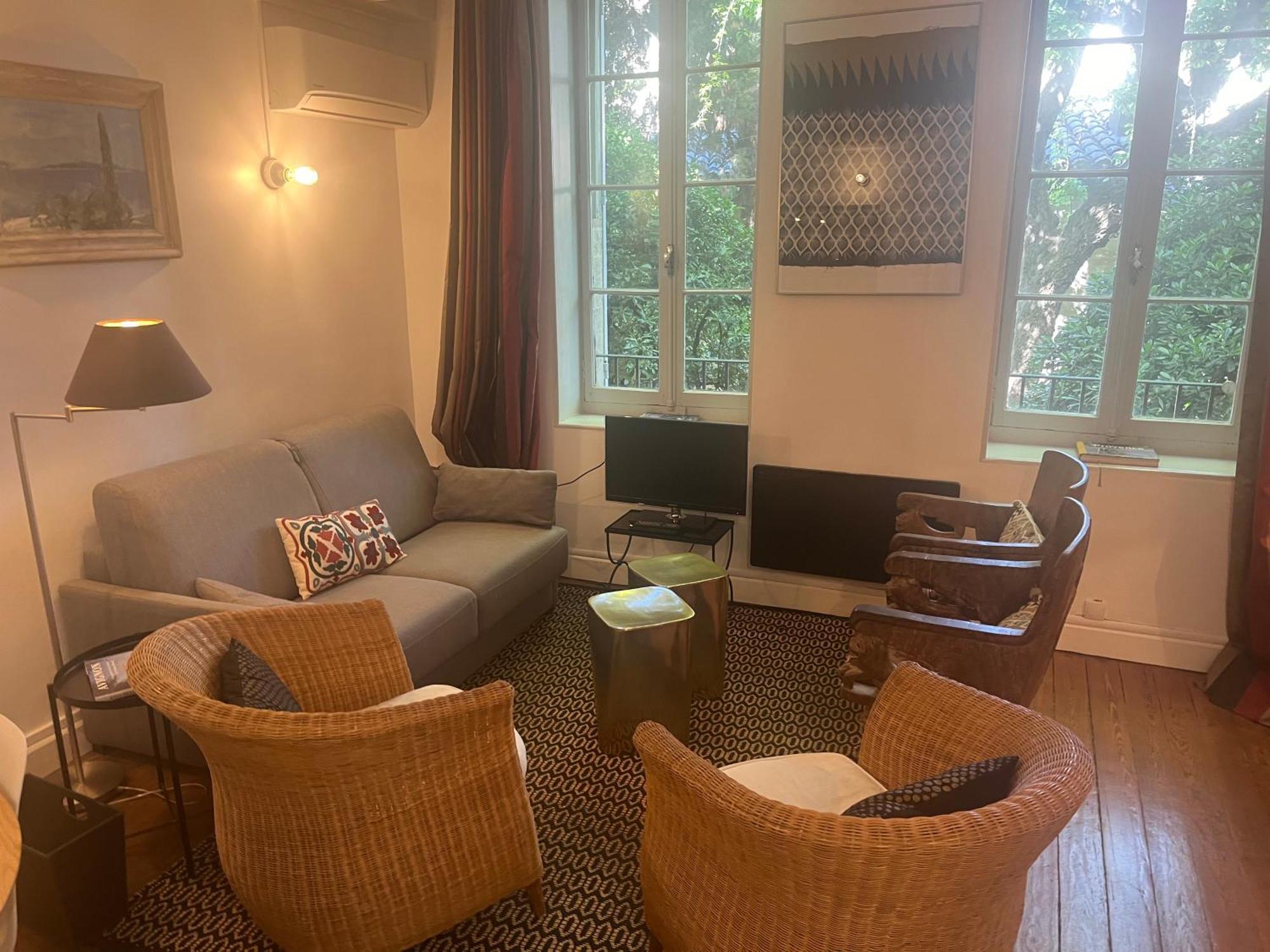 Duplex Face Au Palais Apartment Avignon Ngoại thất bức ảnh